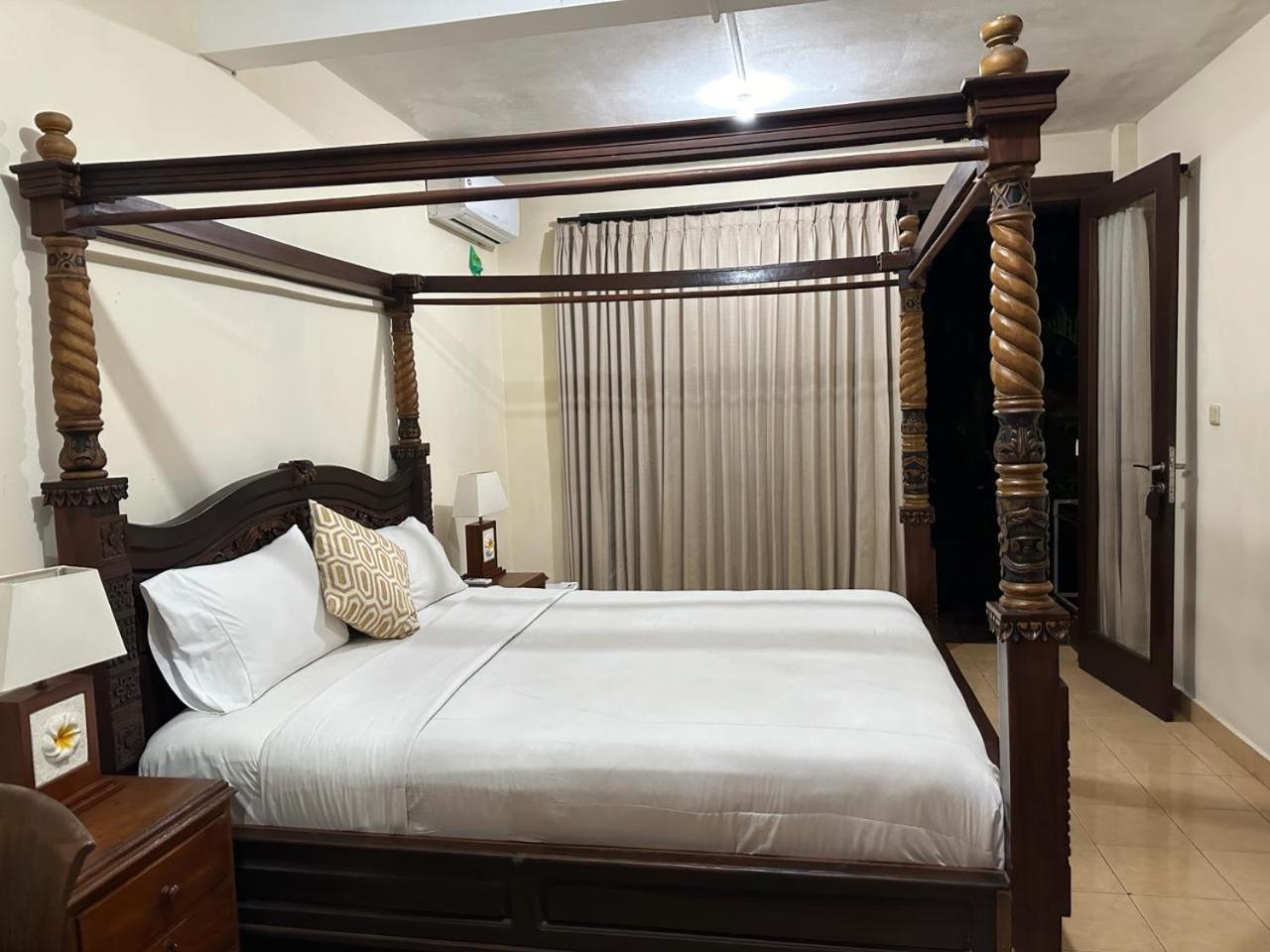 Mai Malu Apartamento Pulukan Exterior foto